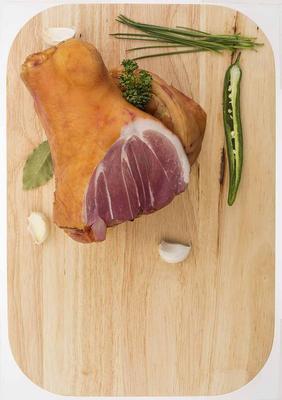 KOLENO BRAVČOVÉ BAVORSKÉ ÚDENÉ cca 1000g /VÁHA/ ISTERMEAT